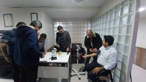1703760240 370 تصاویری از غربالگری سختی خون و دیابت در استان فارس