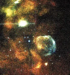 یک هفته پس از پرتاب موفقیت آمیز در دسامبر 1999، درهای تلسکوپ ایکس‌ام‌ام-نیوتون در ماژول‌های آینه اشعه ایکس و تلسکوپ مانیتور نوری باز شدند.