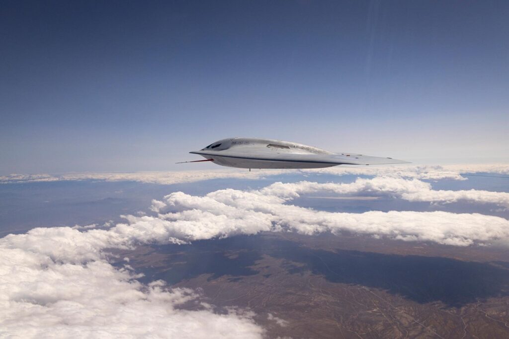 بمب‌افکن B-21 آمریکا