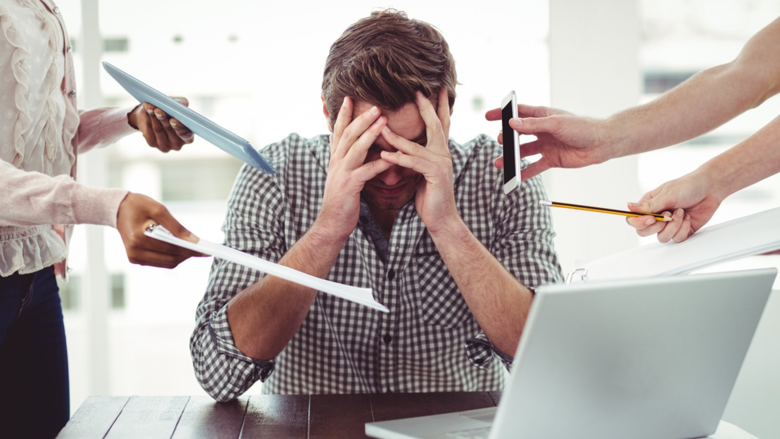 1734253173 463 ۵ روش کاربردی برای مدیریت تیم‌ها در شرایط استرس‌زا دیدانگار