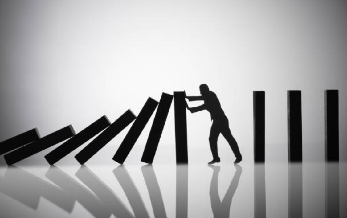 ۴ راه برای رهبری در زمان بحران دیدانگار.webp