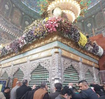 حرم مطهر عسکریین در آستانه میلاد امام زمان (عج)