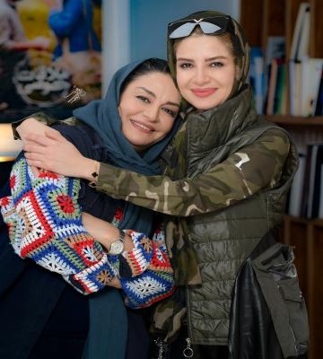 قاب خواهرانه ملیکا و مریلا زارعی در عید نوروز
