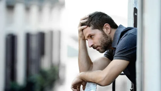 چطور با از دست دادن شغل کنار بیاییم؟ + ۱۰ پیشنهاد برای بعد از دست دادن شغل